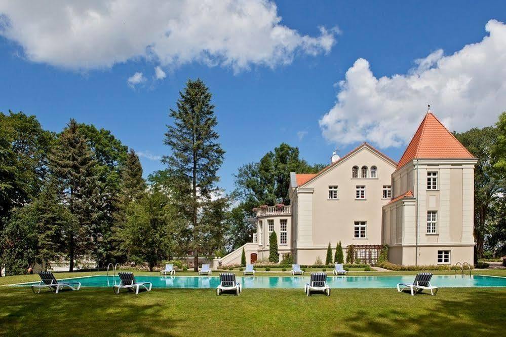 Zespol Palacowy Pacoltowo Na Wylacznosc Exteriér fotografie